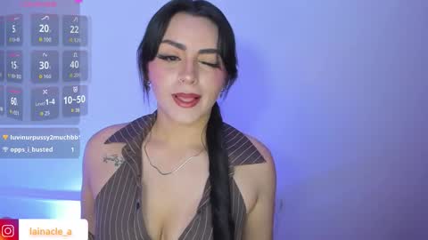 Snapshot of mexitalyguitarist chatting on 10.11.25 Booniee online show from 10.11.25