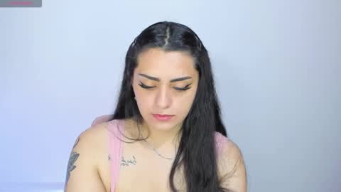 Snapshot of mexitalyguitarist chatting on 11.01.25 Booniee online show from 11.01.25