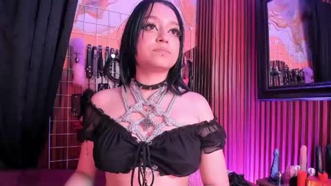 Snapshot of mhannia_bdsmpri chatting on 05.19.26 mhannia_bdsmpri online show from 05.19.26