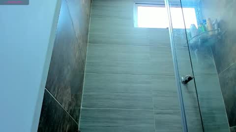 Mhia  online show from 09.10.25