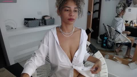 Snapshot of mhulattahot_ chatting on 12.23.24 Mulata Spencer online show from 12.23.24