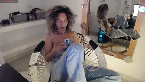 Snapshot of mhulattahot_ chatting on 02.21.25 Mulata Spencer online show from 02.21.25