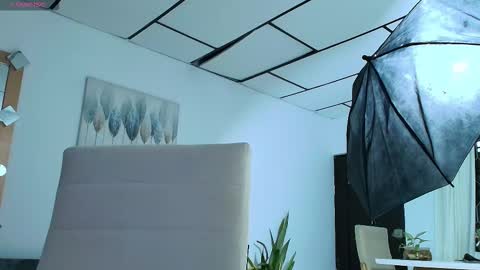 Snapshot of mhulattahot_ chatting on 09.22.25 Mulata Spencer online show from 09.22.25