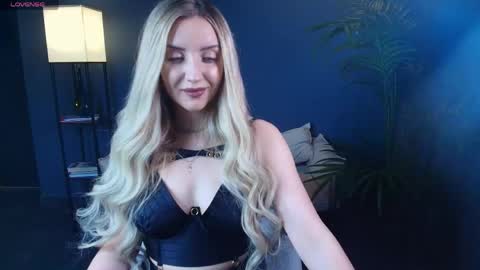 Snapshot of mi1a_ chatting on 05.06.26 mi1a_ online show from 05.06.26