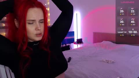 Snapshot of mi_cherry chatting on 01.21.25 Alice online show from 01.21.25