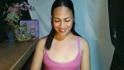 Mia online show from 12.15.25