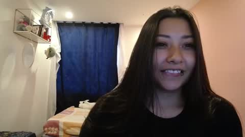 Mia zoe online show from 12.06.24