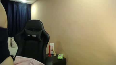 Mia zoe online show from 01.09.25