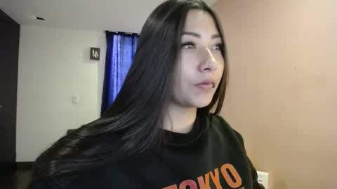 Mia zoe online show from 01.10.25