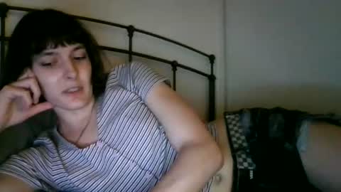 Snapshot of mia_177 chatting on 06.28.26 mia_177 online show from 06.28.26