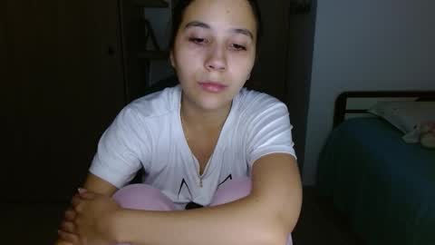 Snapshot of mia__lopez_ chatting on 02.19.26 Mia online show from 02.19.26