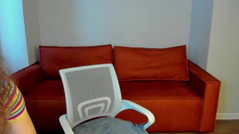 Snapshot of mia__miler chatting on 05.31.26 mia online show from 05.31.26