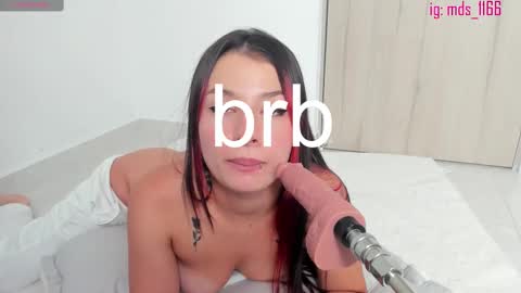 Mia adams  online show from 02.11.25