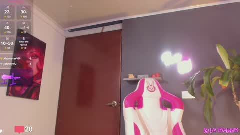 Snapshot of mia_baker_1 chatting on 12.09.24 Mia Baker online show from 12.09.24