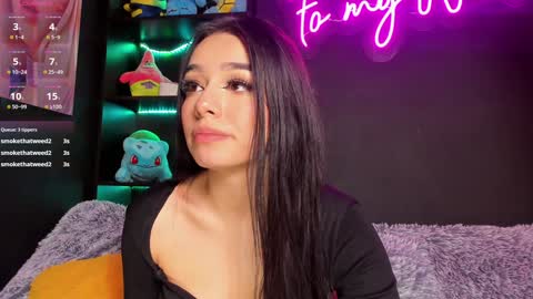 Snapshot of mia_baker_1 chatting on 12.21.24 Mia Baker online show from 12.21.24