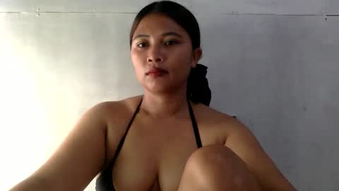 Snapshot of mia_bella04 chatting on 02.21.26 mia_bella04 online show from 02.21.26
