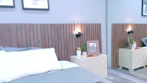 Mia Bellefort online show from 03.06.26