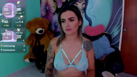 Snapshot of mia_bigtits_17 chatting on 05.20.26 Mia online show from 05.20.26