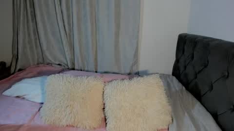 Mia Blair online show from 06.05.26