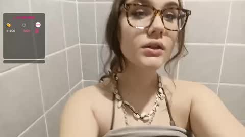 Snapshot of mia_boone chatting on 01.13.25 mia_boone online show from 01.13.25