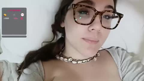 Snapshot of mia_boone chatting on 03.05.25 mia_boone online show from 03.05.25