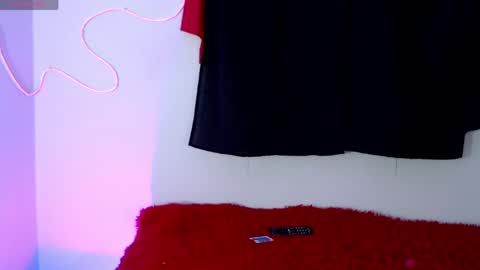 Snapshot of mia_califa_01 chatting on 05.15.26 mia califa online show from 05.15.26
