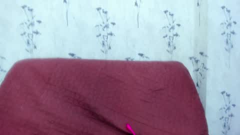 Mia  online show from 01.28.25