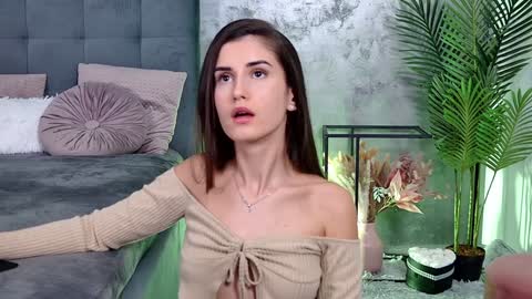 Snapshot of mia_carter99 chatting on 12.11.24 Freya Allen online show from 12.11.24