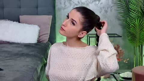 Snapshot of mia_carter99 chatting on 01.21.25 Freya Allen online show from 01.21.25