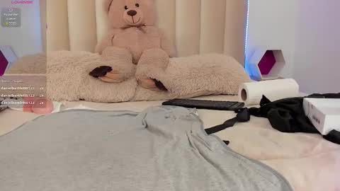 mia_corner online show from 01.15.26