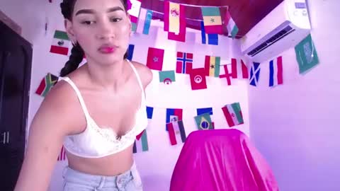 mia_cute_girl online show from 07.04.26