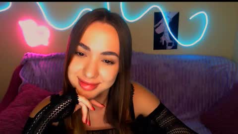 Snapshot of mia_cutie77 chatting on 09.29.25 mia_cutie77 online show from 09.29.25