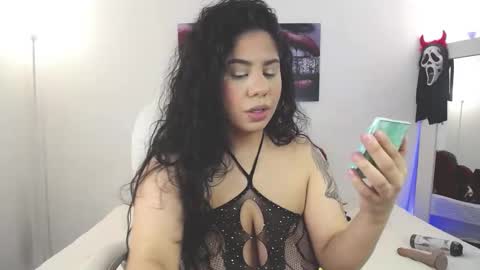 Mia online show from 01.31.25