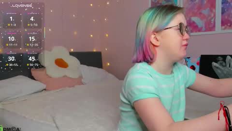 Snapshot of mia_ferd chatting on 02.07.26 Mia online show from 02.07.26