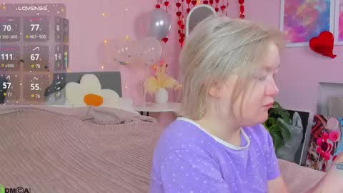 Snapshot of mia_ferd chatting on 02.24.26 Mia online show from 02.24.26