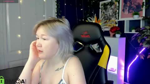 Mia online show from 05.25.26