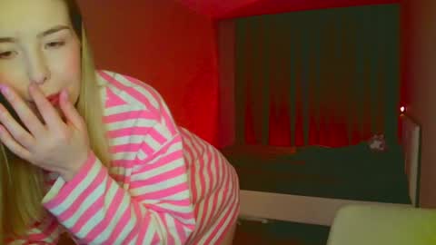 Mia online show from 03.01.25