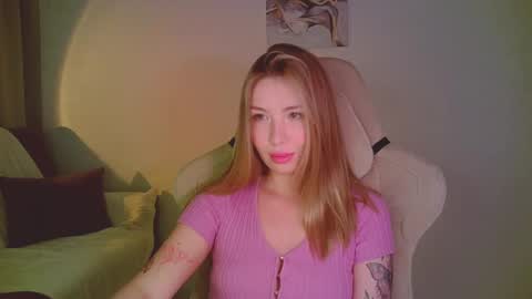 Mia online show from 05.17.26
