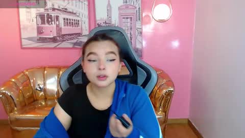 Mia online show from 12.20.25