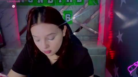 Snapshot of mia_foster_t chatting on 07.12.26 Mia online show from 07.12.26