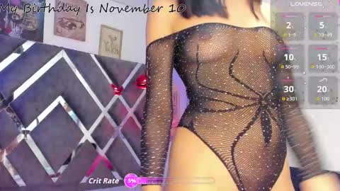 Snapshot of mia_fowler7 chatting on 11.07.25 MIA online show from 11.07.25