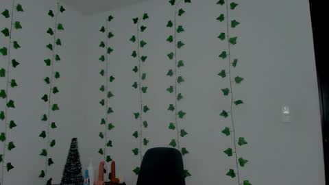 MIA online show from 12.22.25