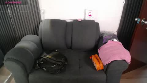 mia_garcia28 online show from 09.27.25