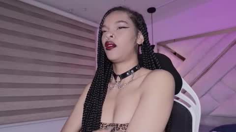 Mia online show from 03.18.26