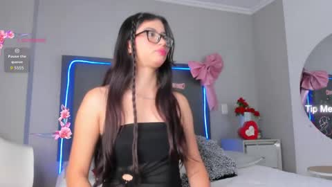 Snapshot of mia_gomez52 chatting on 03.31.26 mia online show from 03.31.26