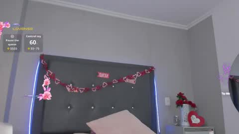 Snapshot of mia_gomez52 chatting on 04.18.26 mia online show from 04.18.26