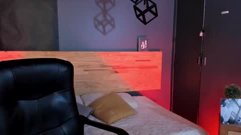 Val  online show from 01.12.25