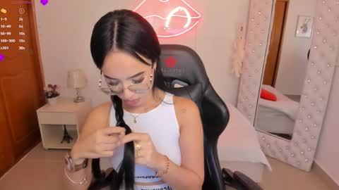    online show from 03.05.25