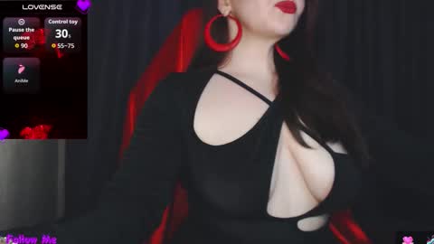 Snapshot of mia_joy8 chatting on 11.07.25 MiaJoy online show from 11.07.25