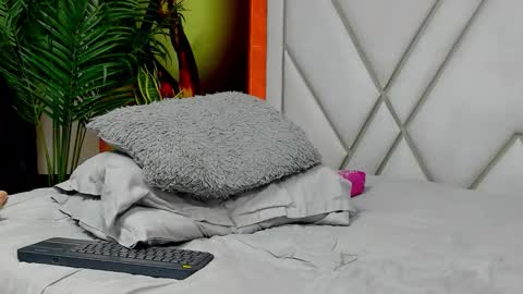 Snapshot of mia_kleim1 chatting on 03.12.26 mia_kleim1 online show from 03.12.26